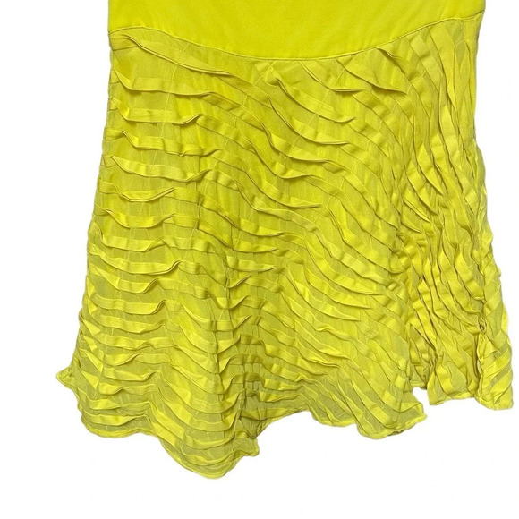 Reiss Yellow Textured‎ Swing Skirt with Ruffle Line Detailing Size 6 - Picture 3 of 7
